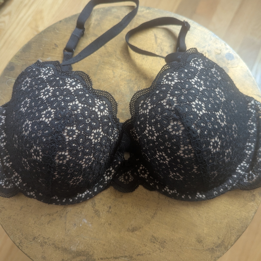 Aerie 32D EUC Black Lace Push Up Bra Lingerie Sexy Lacy